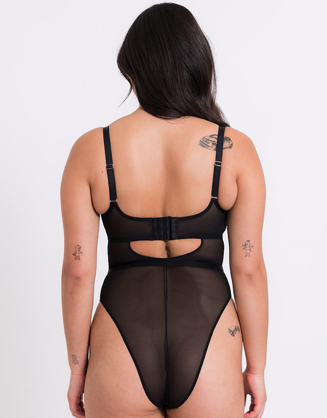 Curvy Kate Frill Me Balcony Bodysuit Black/Pink