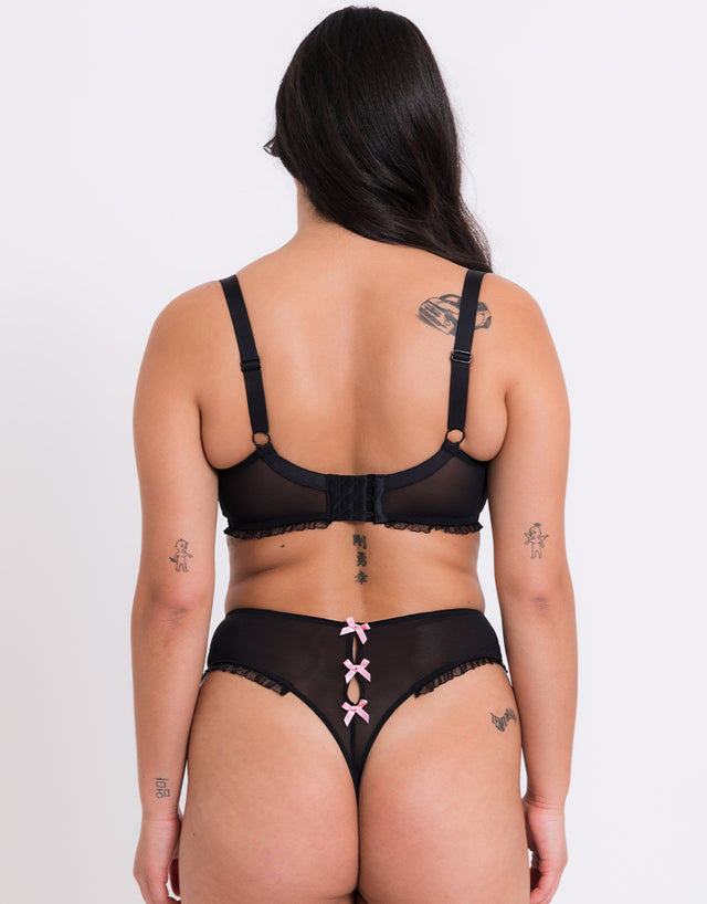 Curvy Kate Frill Me High Waist Thong Black/Pink