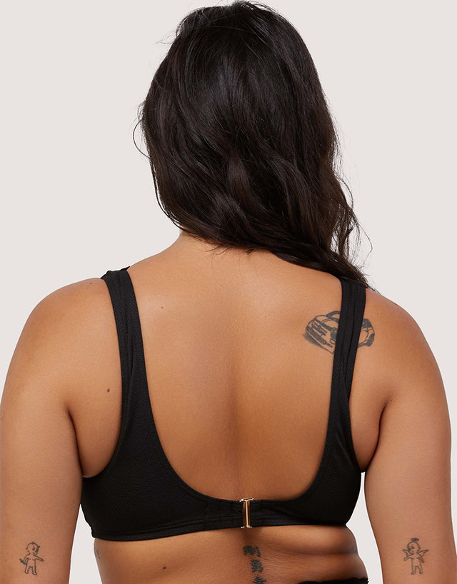 Peek & Beau Sophia Scallop Crop Bikini Top Black