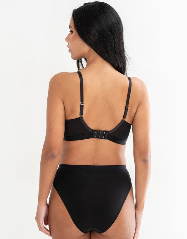 Pour Moi Geo Sculpt Non-Wired Bralette Black