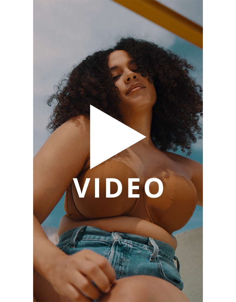 View the video lookbook of the Curvy Kate Luxe Strapless Bra in Caramel