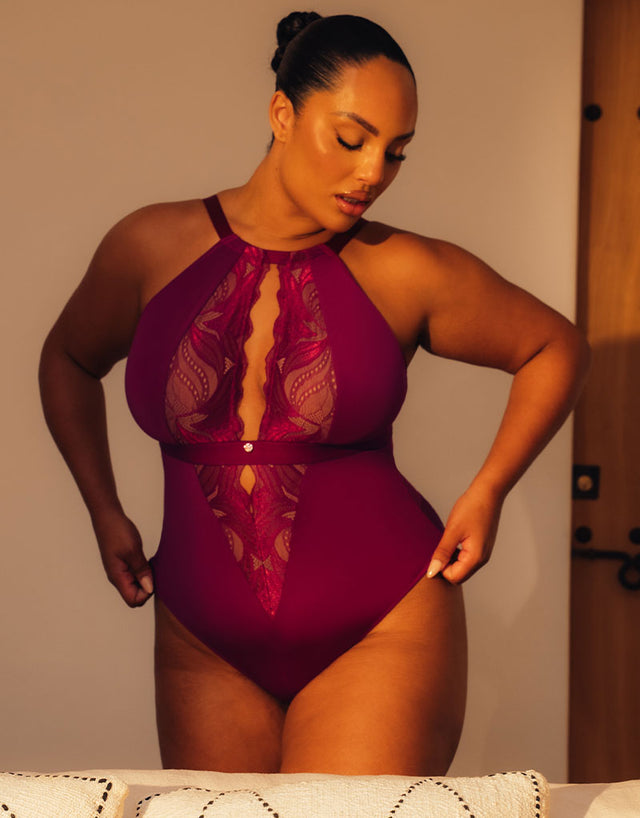 Scantilly Indulgence Multiway Stretch Lace Body Berry Purple